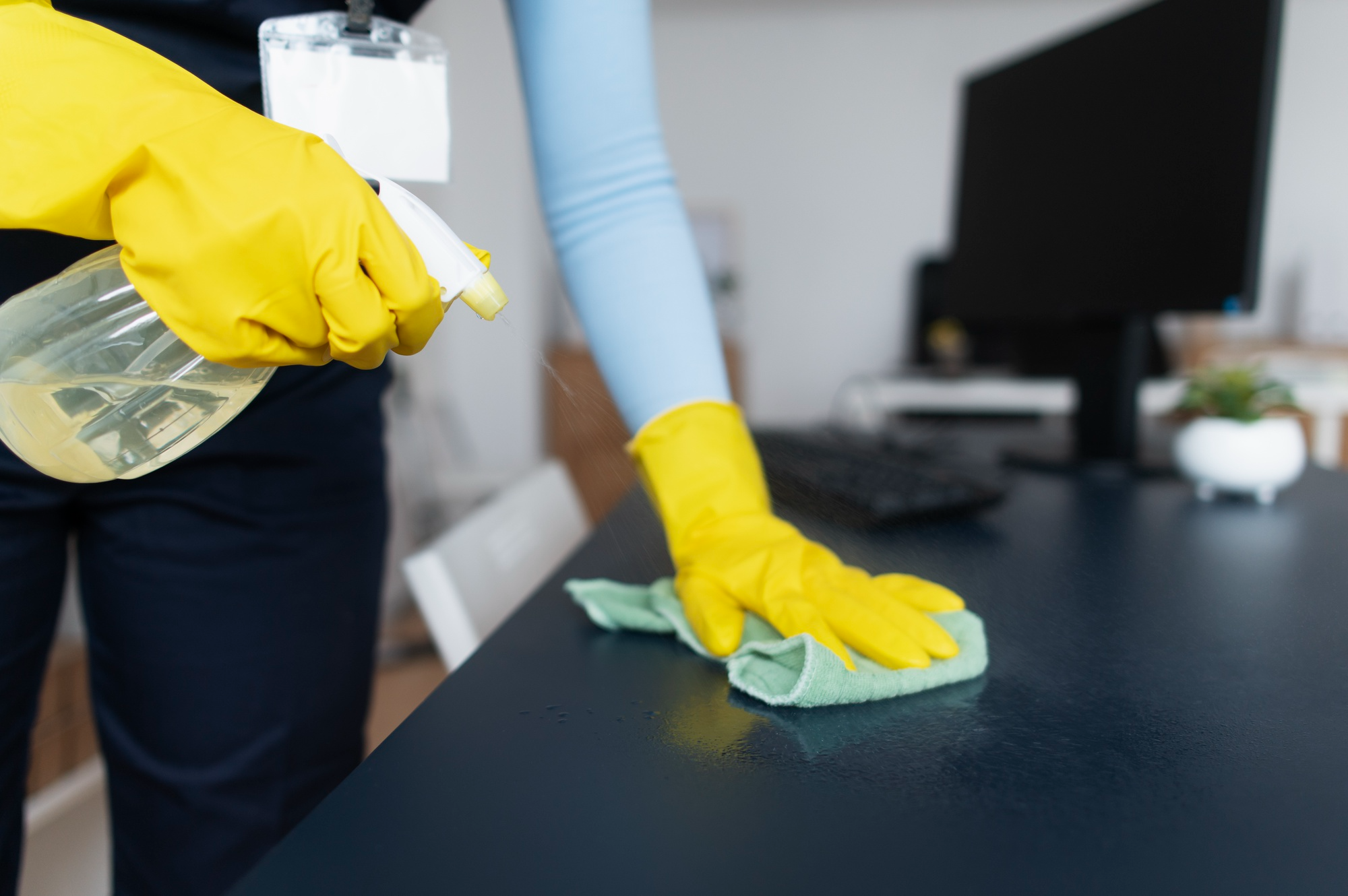 Schulreinigung durch KlarWerk Service